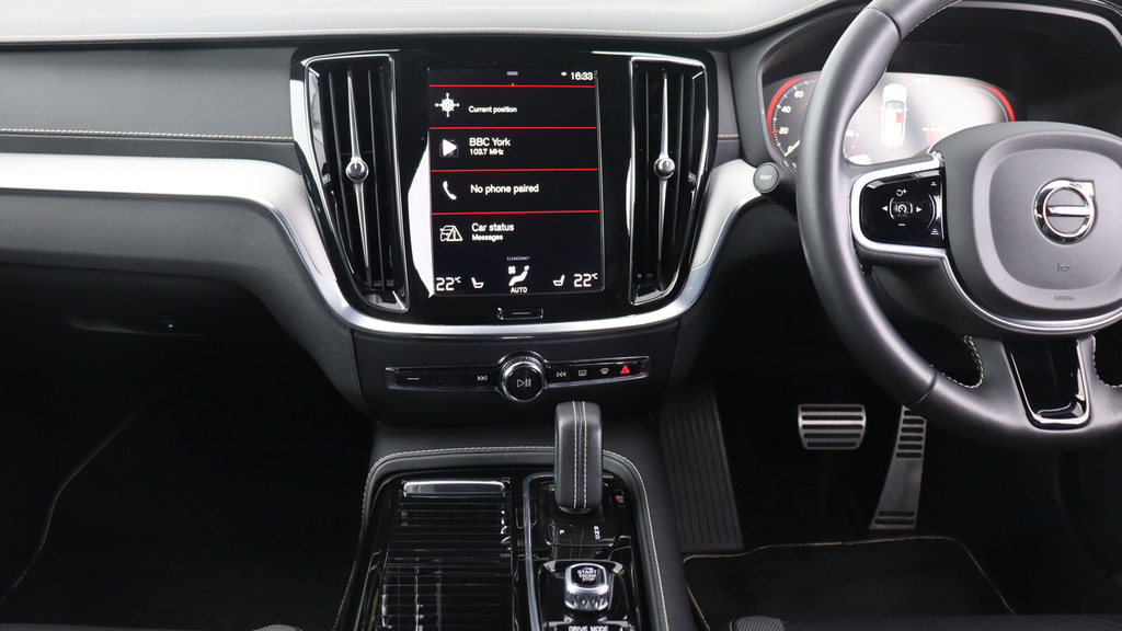 Volvo V60 T8 Awd Polestar Engineered Driver Assist, Climate Black #5