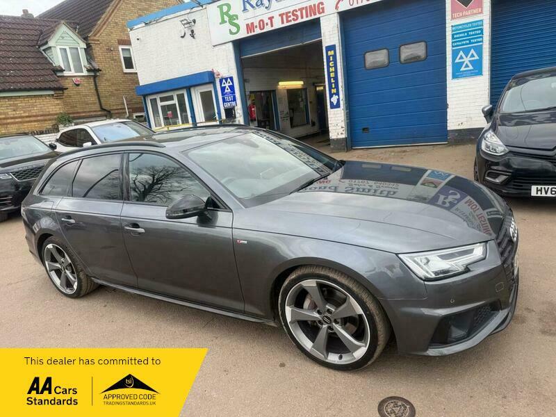 Audi A4 Avant 2.0 Tdi 40 Black Grey #2
