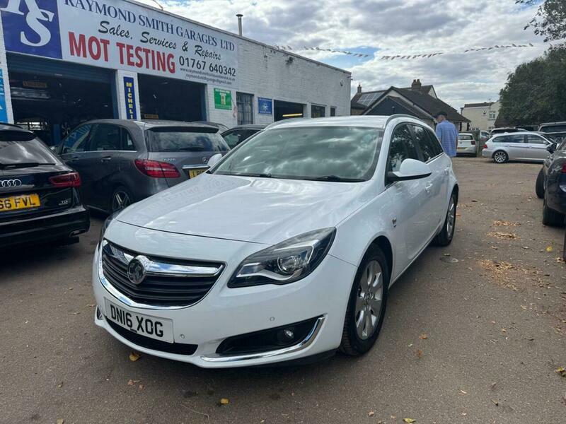 Vauxhall Insignia 1.6 Cdti Ecoflex Sri White