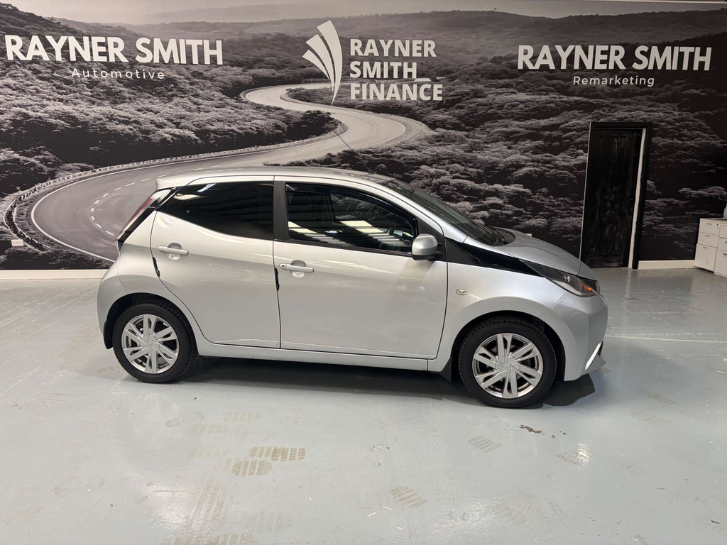 Toyota Aygo X X-pression Vvt-i Silver