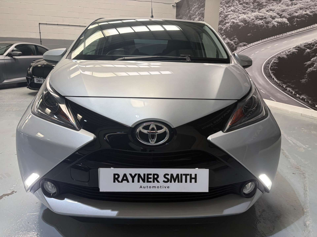 Toyota Aygo X X-pression Vvt-i Silver #4