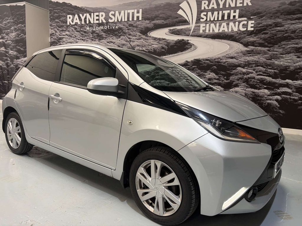 Toyota Aygo X X-pression Vvt-i Silver #3