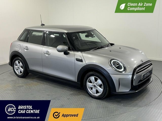 Mini Hatch 2022 1.5 Cooper Classic Hatchback Stept LO72FXX Silver