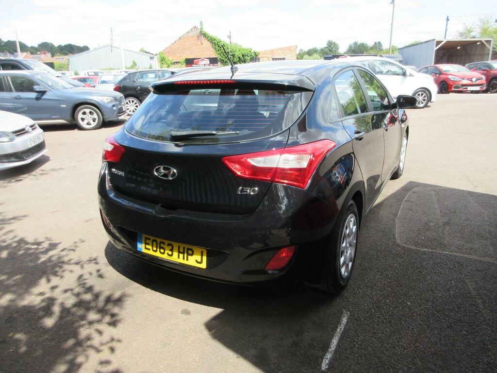 Hyundai I30 1.4 Classic Euro 5 EO63HPJ Black #6