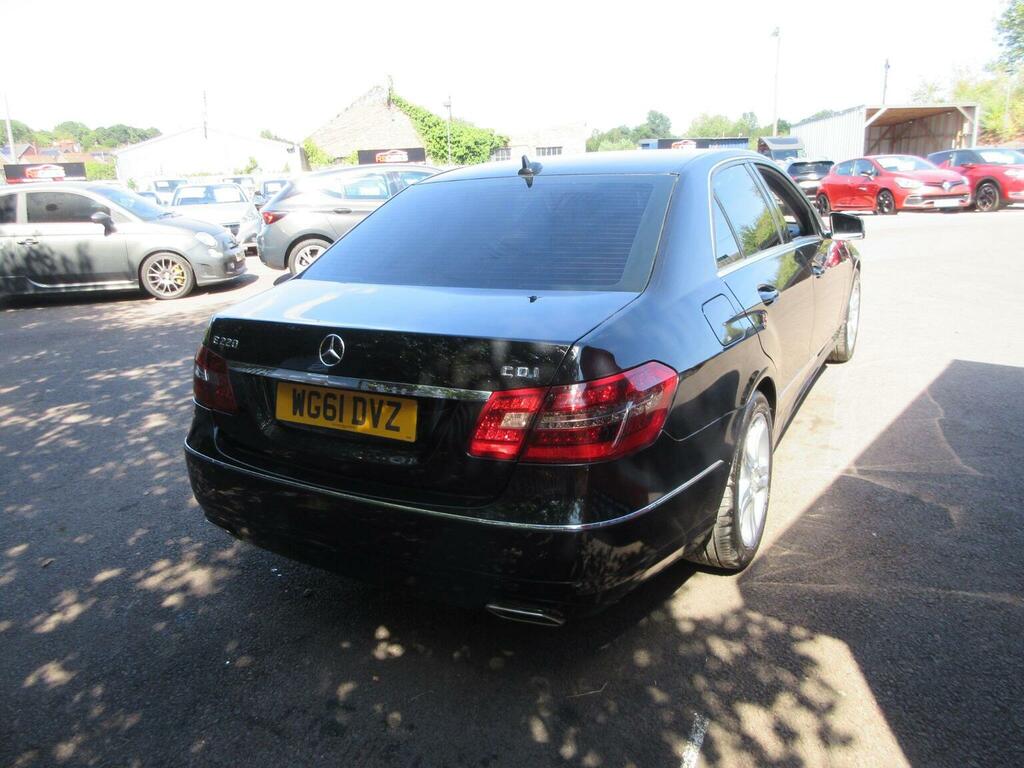 Mercedes-Benz E Class Saloon 2.1 E220 Cdi Blueefficiency Executive Se G- WG61DVZ Black #6