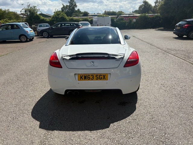 Peugeot RCZ Coupe White #4