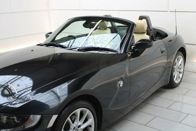 BMW Z4 Convertible Black #4