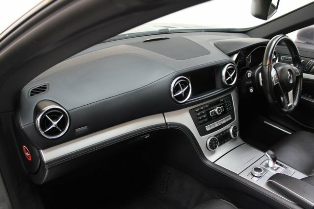 Mercedes-Benz SL Class 3.5L Amg Sport White #33