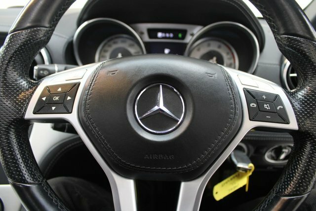 Mercedes-Benz SL Class 3.5L Amg Sport White #36