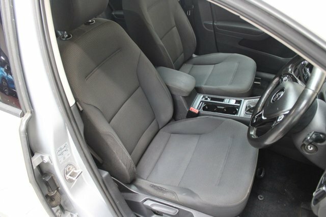 Volkswagen Golf 1.2 Tsi Trent Line - Adaptive Cruise Blue #30