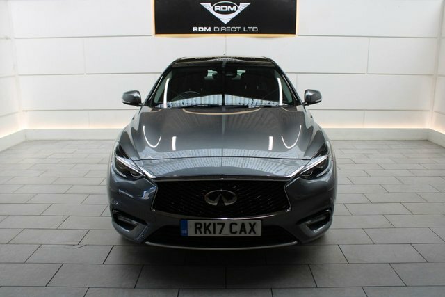 Infiniti Q30 Hatchback Grey #2