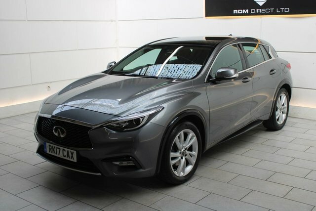 Infiniti Q30 Hatchback Grey #3