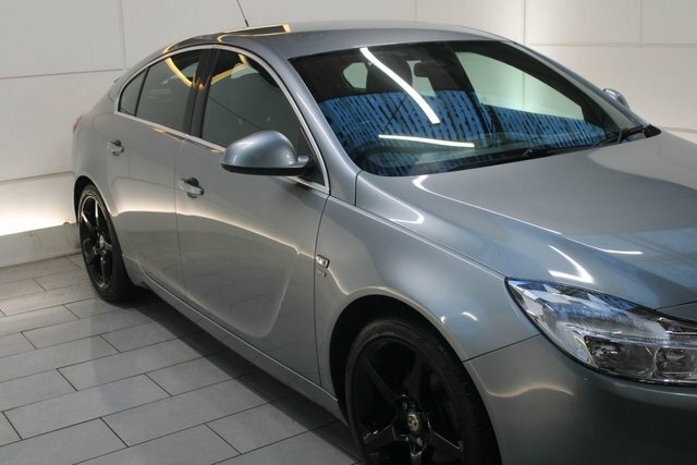 Vauxhall Insignia 1.8 L 1.8 16V Sri Hatchback Euro White #22