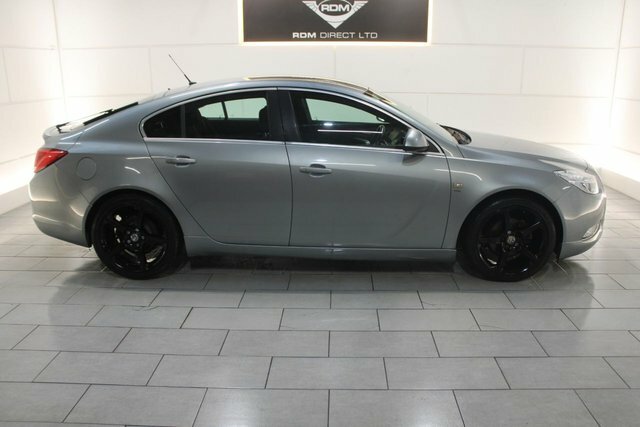 Vauxhall Insignia 1.8 L 1.8 16V Sri Hatchback Euro White #19