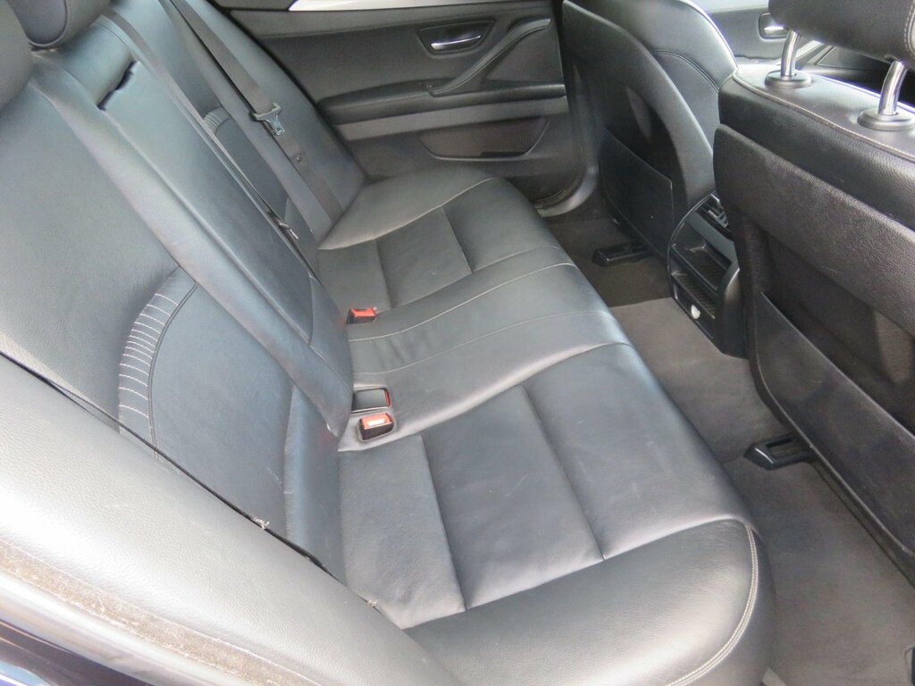 BMW 5 Series 520D M Sport Silver #42