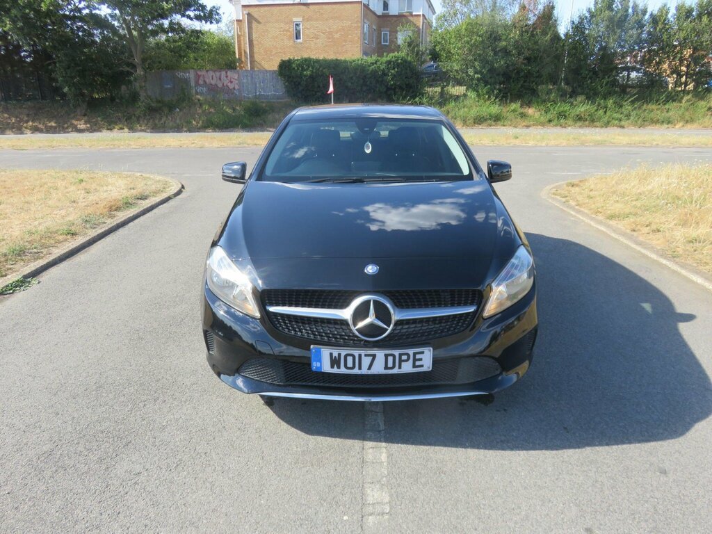 Mercedes-Benz A Class 1.5 A180d Sport 7G-dct Euro 6 Ss WO17DPE Black #5