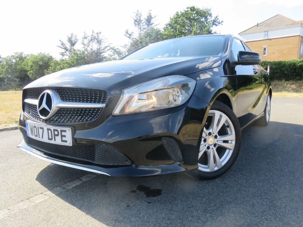 Mercedes-Benz A Class 1.5 A180d Sport 7G-dct Euro 6 Ss WO17DPE Black #2