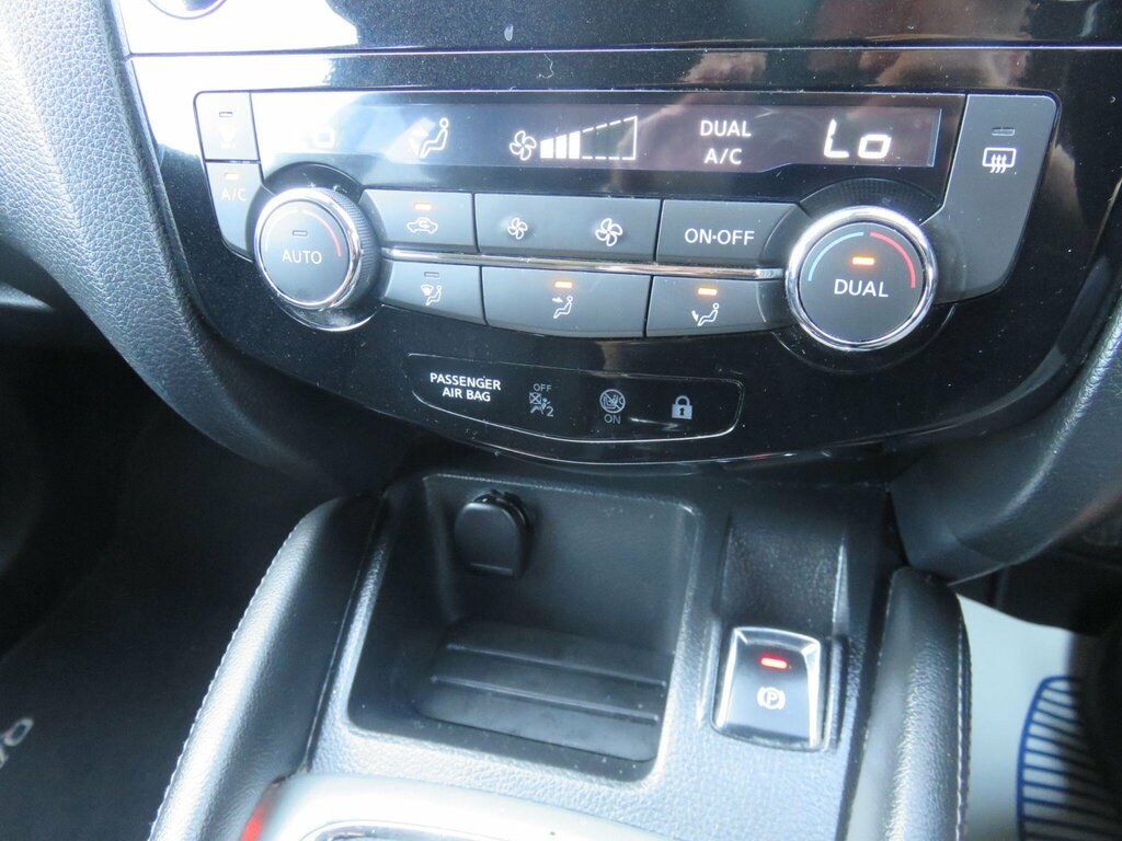 Nissan Qashqai N-connecta Dci Blue #38