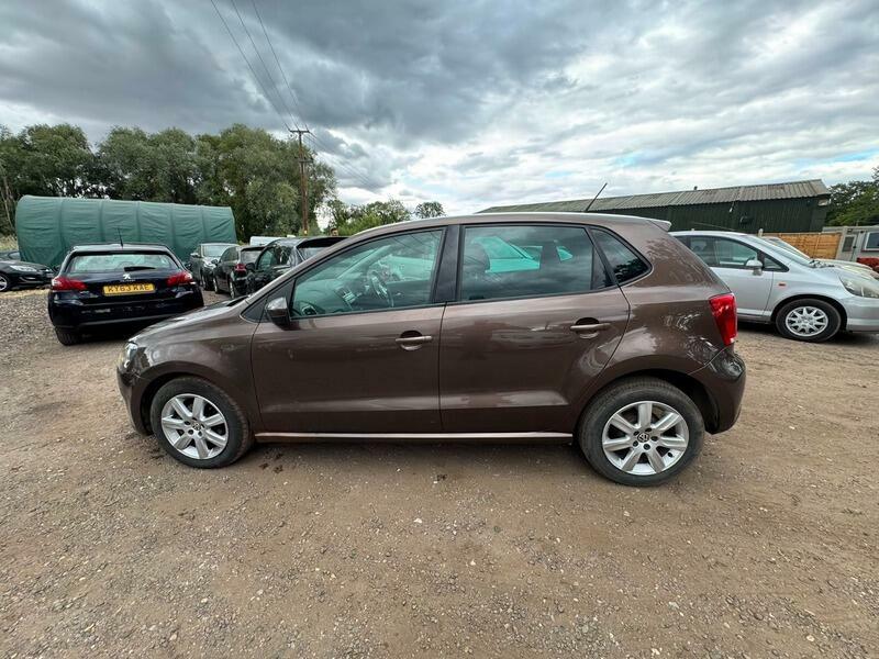 Volkswagen Polo 1.2 Tdi Match Euro 5 Brown #4