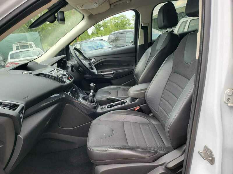 Ford Kuga 2.0 Tdci Titanium 2Wd Euro 5 White #10