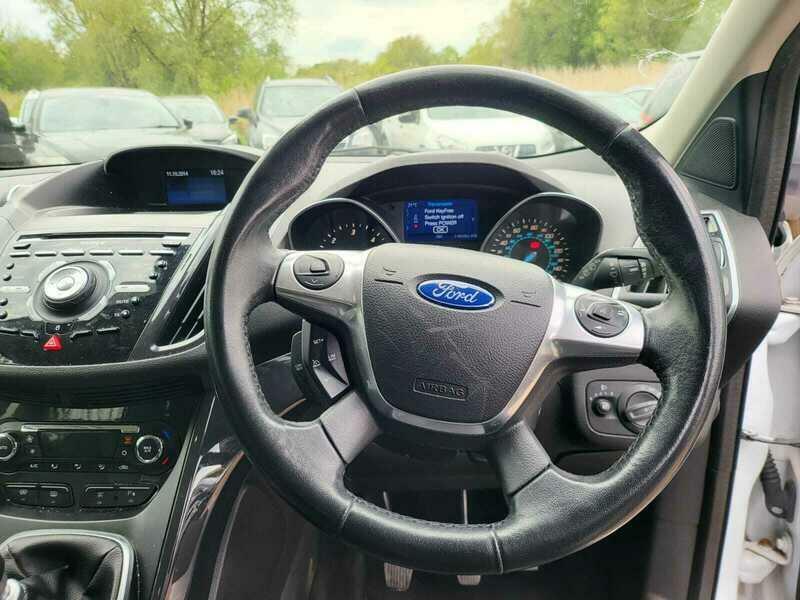 Ford Kuga 2.0 Tdci Titanium 2Wd Euro 5 White #19