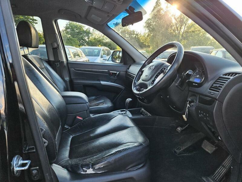 Hyundai Santa Fe Estate Crdi Black #12