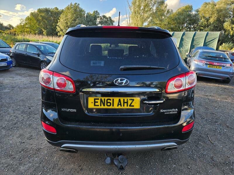 Hyundai Santa Fe Premium Black #6