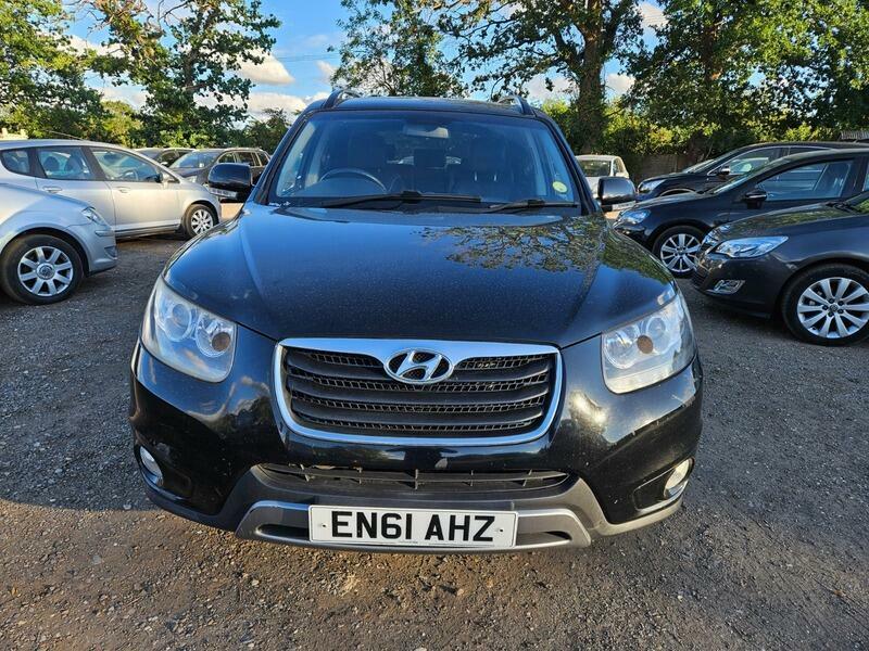 Hyundai Santa Fe Premium Black #2