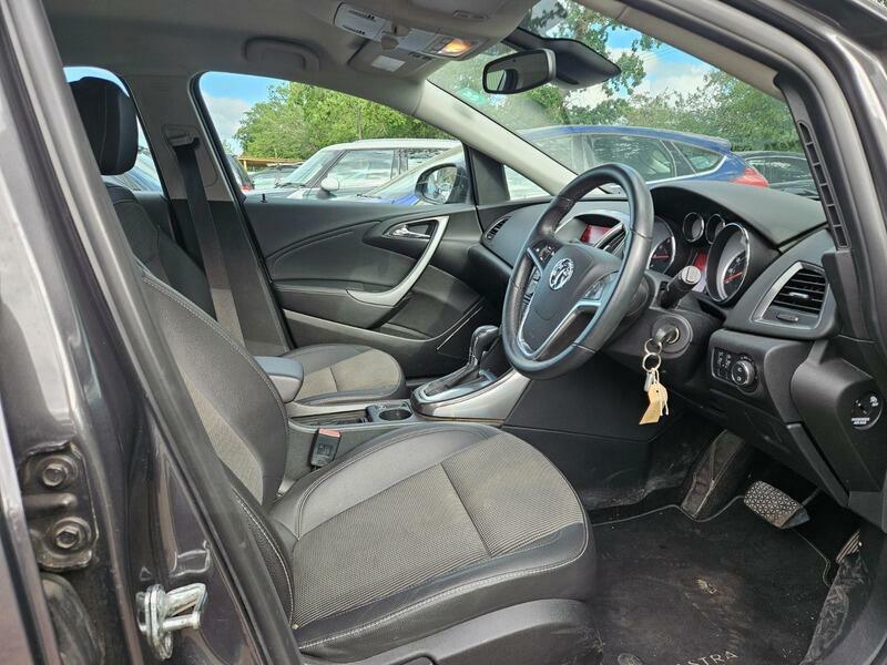 Vauxhall Astra 1.6 16V Se Euro 5 Black #9