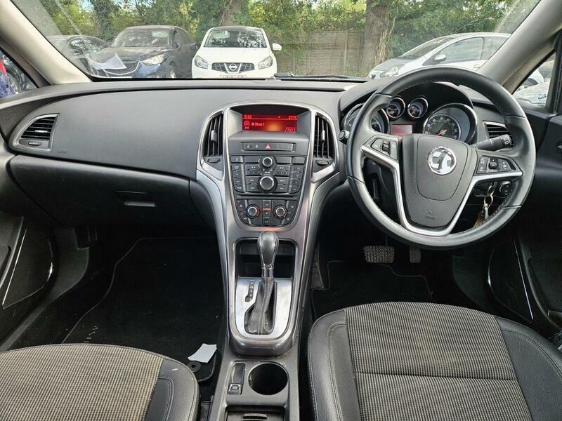 Vauxhall Astra 1.6 16V Se Euro 5 Black #14