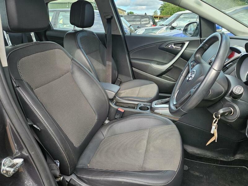 Vauxhall Astra 1.6 16V Se Euro 5 Black #10