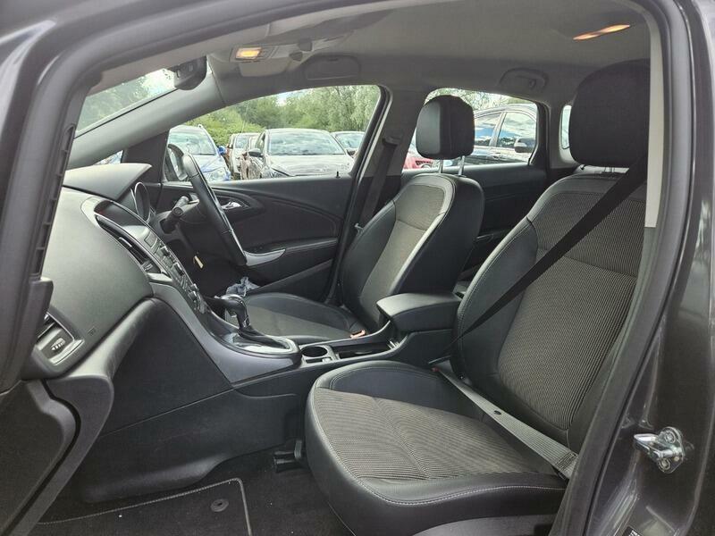 Vauxhall Astra 1.6 16V Se Euro 5 Black #16