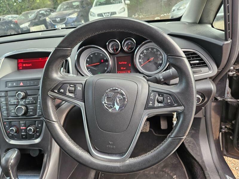 Vauxhall Astra 1.6 16V Se Euro 5 Black #11