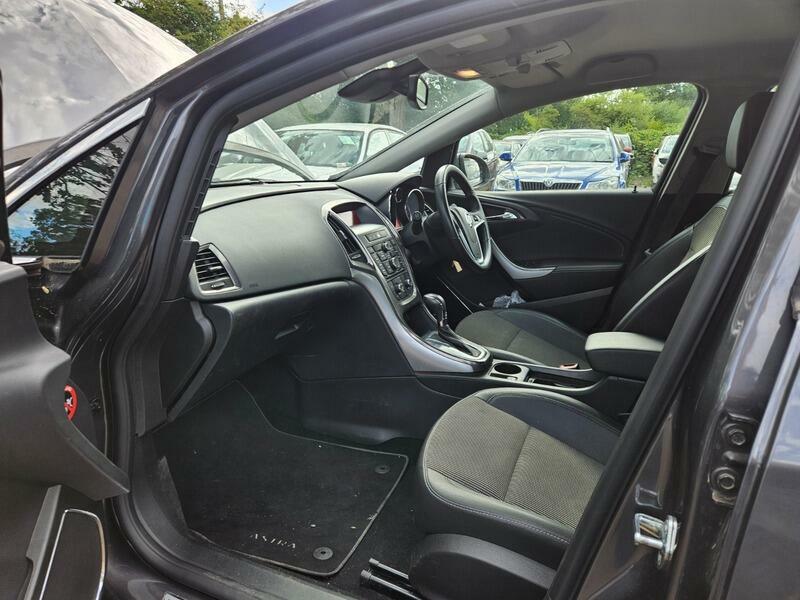 Vauxhall Astra 1.6 16V Se Euro 5 Black #17