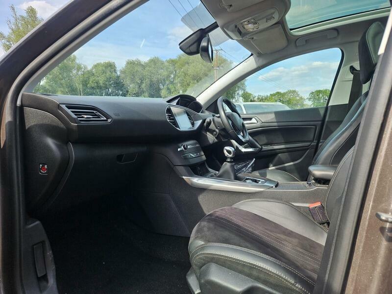 Vauxhall Astra 2.0 Cdti Sri Sports Tourer Euro 5 Brown #17
