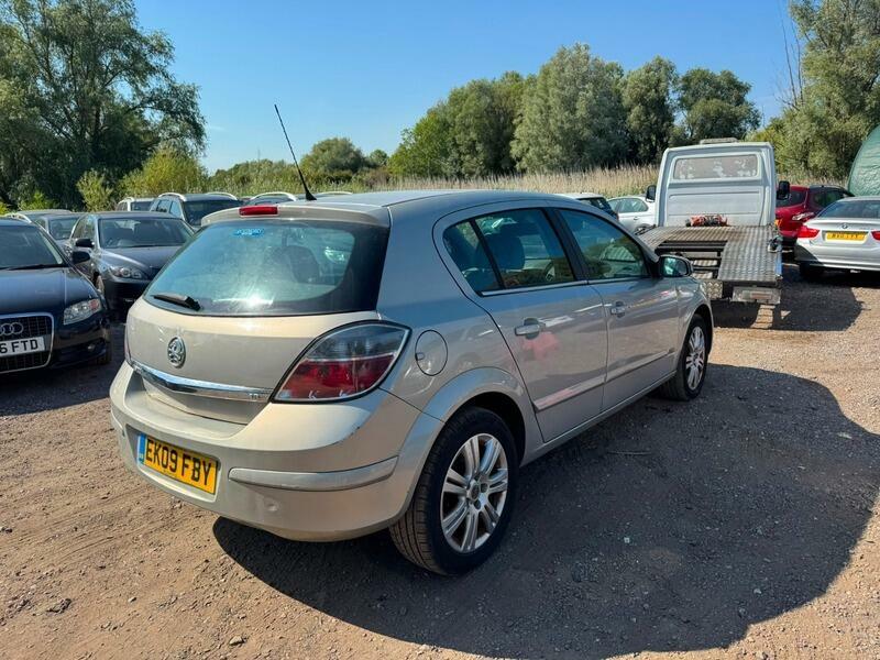 Vauxhall Astra 1.8I 16V Sri Estate 178 Gkm, 1 Blue #7