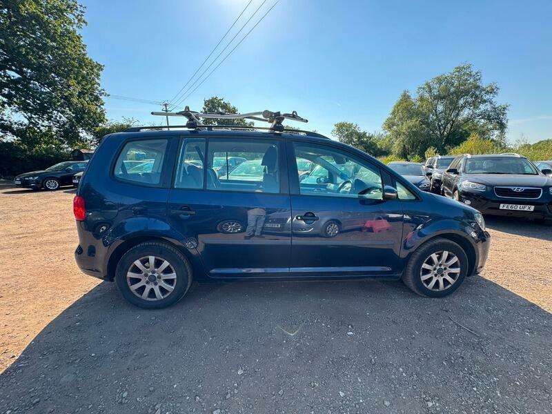 Volkswagen Touran 1.6 Tdi Se Euro 5 White #7