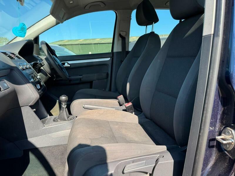 Volkswagen Touran 1.6 Tdi Se Euro 5 White #13