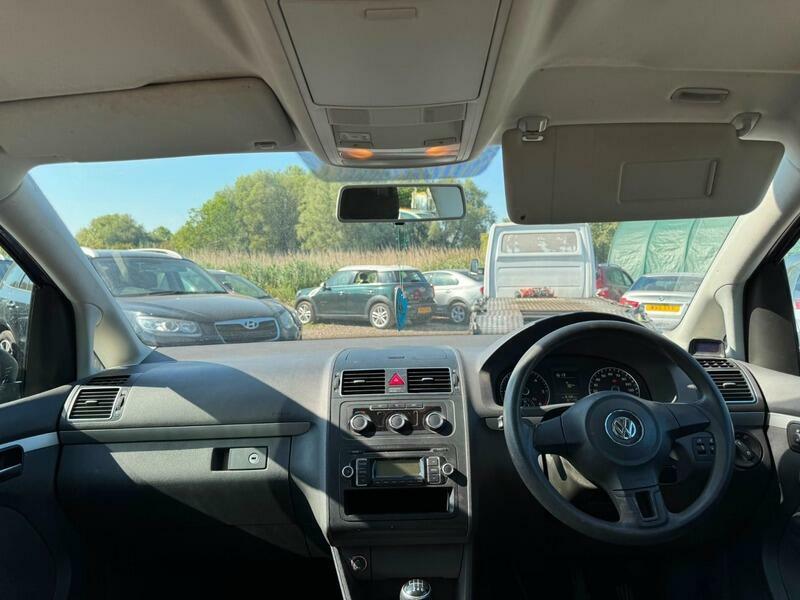 Volkswagen Touran 1.6 Tdi Se Euro 5 White #12
