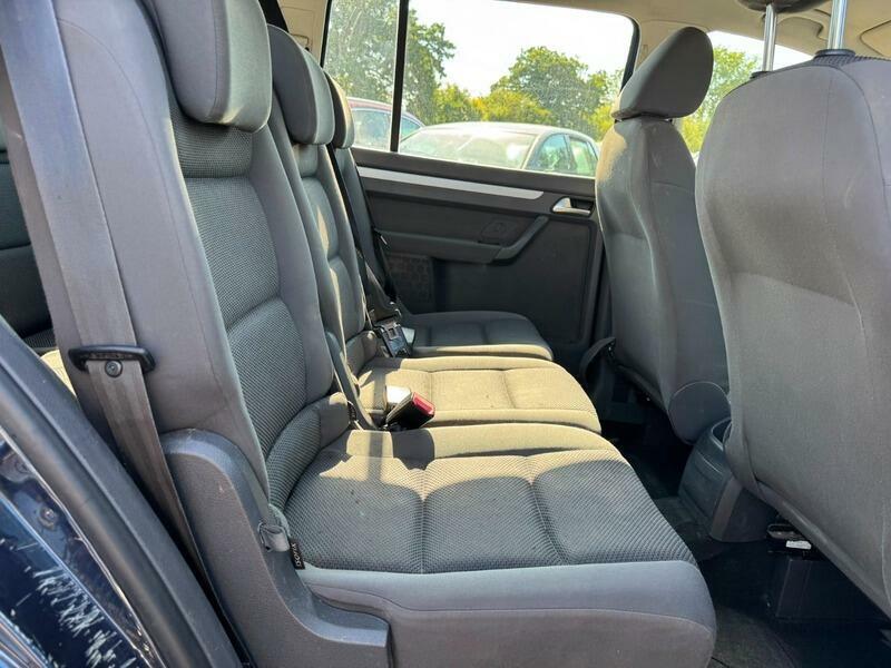 Volkswagen Touran 1.6 Tdi Se Euro 5 White #8