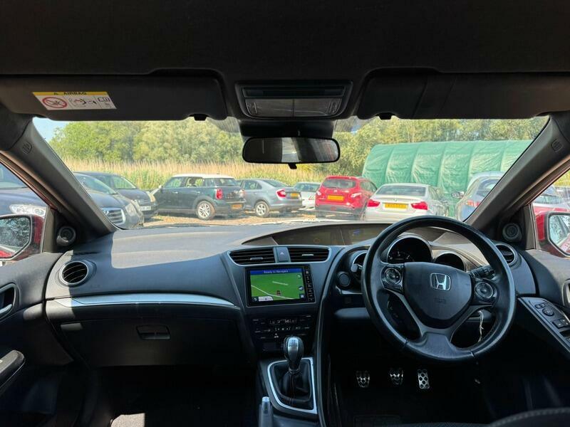 Honda Civic 1.8 I-vtec Se Plus Tourer Euro 6 White #17
