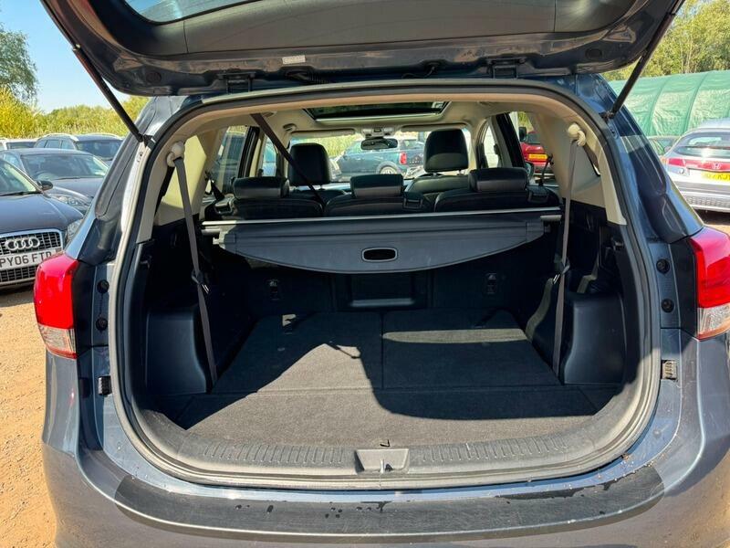 Kia Carens 1.6 Gdi Ecodynamics 2 Mpv Euro 5 Silver #8