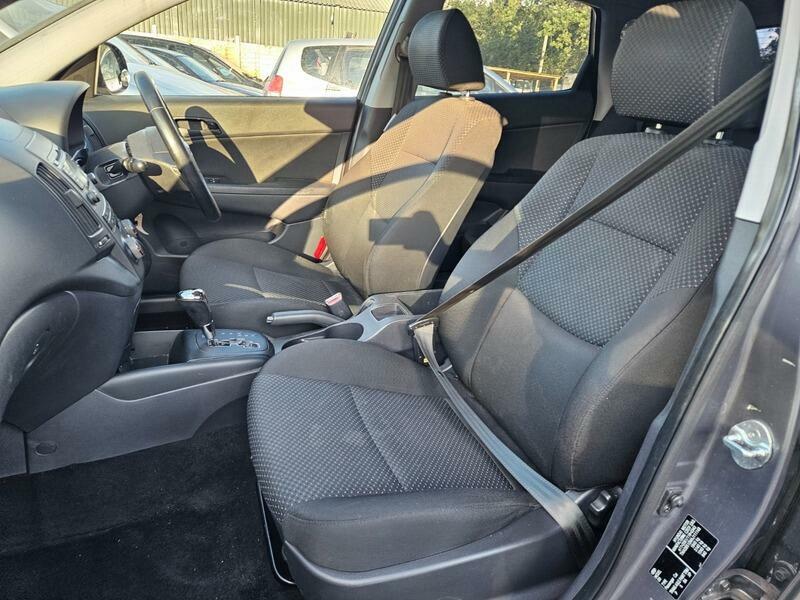Hyundai I30 Estate 1.6 Crdi Premium Euro 4 201010 Black #14