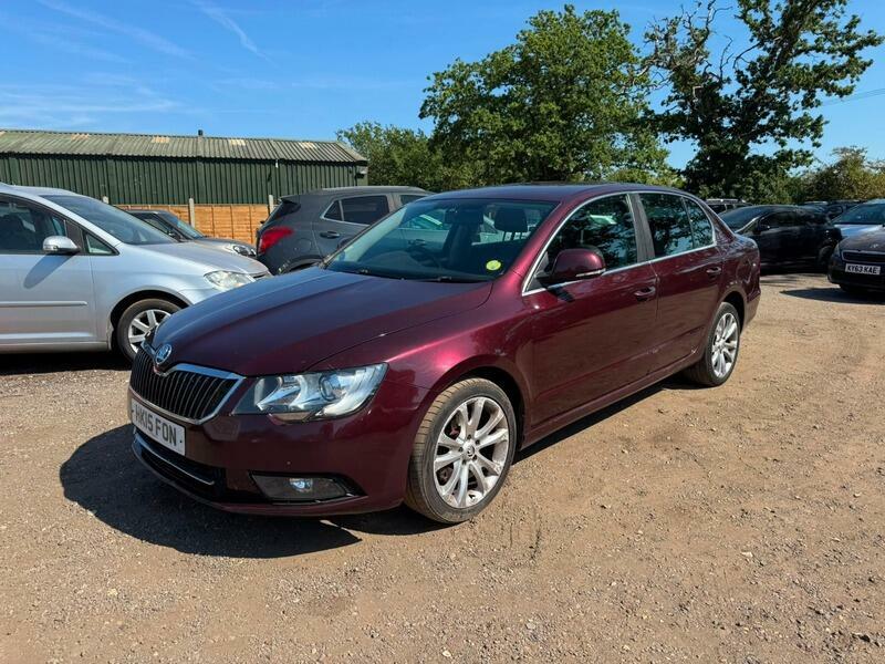 Skoda Superb Se Red #3