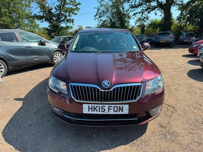 Skoda Superb Se Red #2
