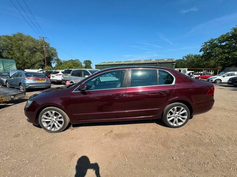 Skoda Superb Se Red #4