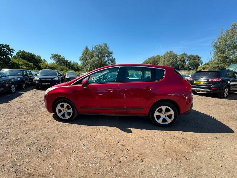 Peugeot 3008 Sport Red #4