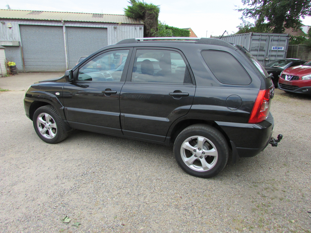 Kia Sportage 2.0 Xe 140 Bhp Black #1