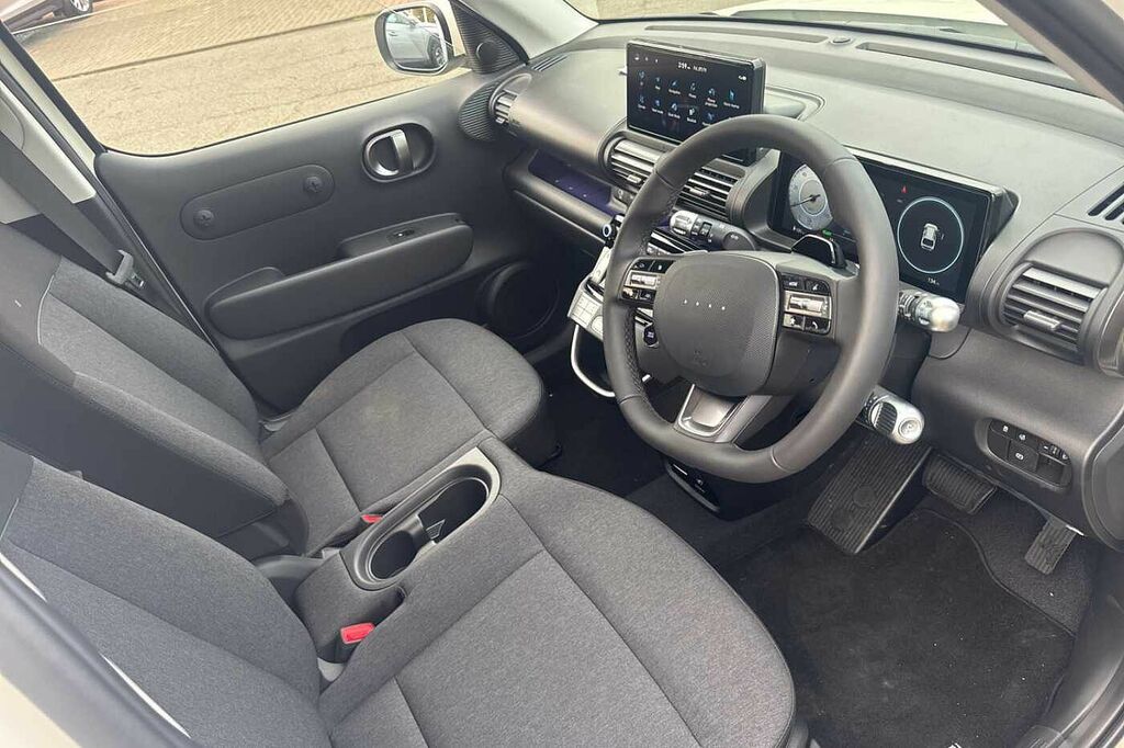 Hyundai Inster 85Kw 02 49Kwh FY75XPN Beige #5