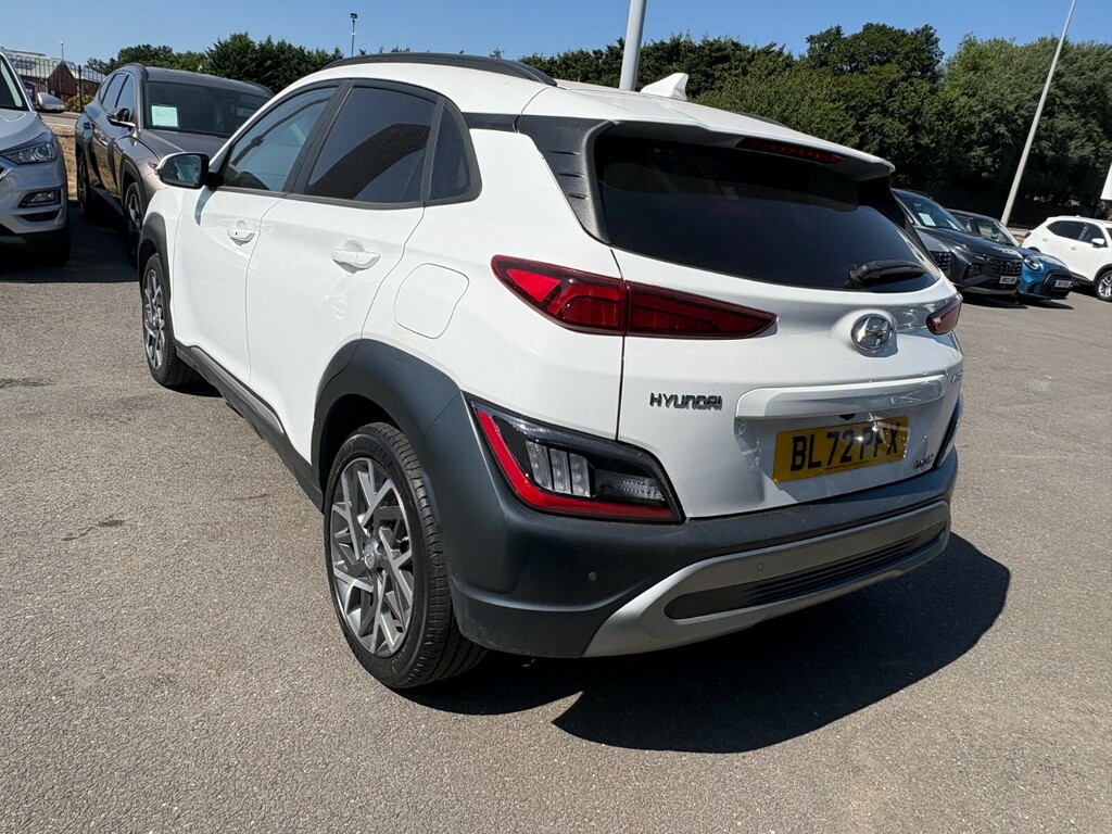 Hyundai Kona Premium Hybrid 1.6 Gdi Hev 141Ps BL72PFX White #2